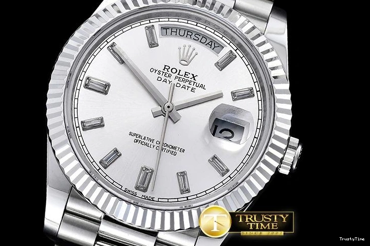 0203 RDD0206C – DayDate Trendsetting 670